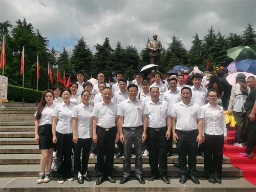 機關第一、五黨支部和教輔機構(gòu)支部赴韶山開展主題黨日活動