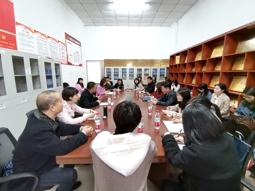 衡陽幼高專思政課部與湖南環(huán)境生物職院馬克思主義學(xué)院開展“手拉手”集體備課活動(dòng) 衡陽幼高專思政課部與湖南環(huán)境生物職院馬克思主義學(xué)院開展“手拉手”集體備課活動(dòng)