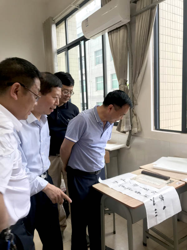 夯實教師基本功 魅力書講綻芳華——衡陽幼兒師范高等?？茖W(xué)校舉辦2021年青年教師基本功比賽