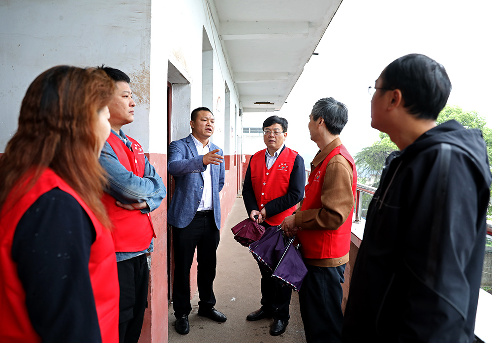 衡陽幼高?！傲羰貎和P(guān)愛工程”第二批結(jié)對幫扶起航