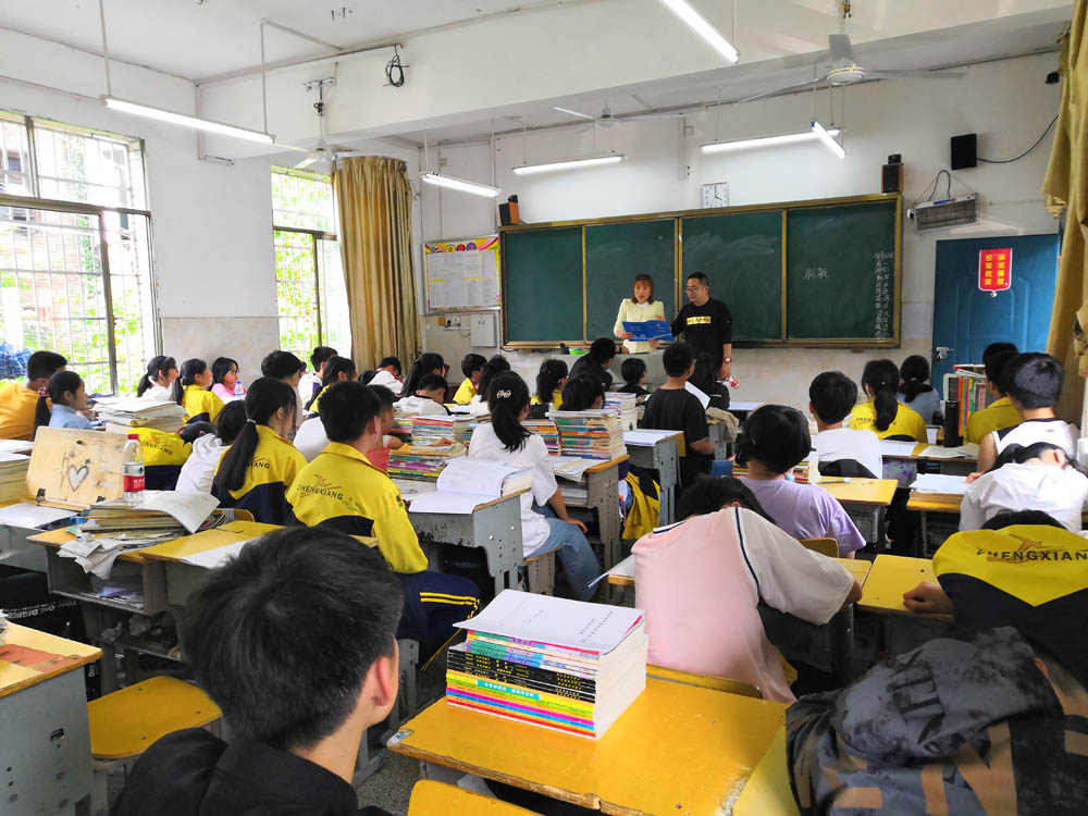 衡陽(yáng)幼高專大力開展2021年中職招生宣傳活動(dòng) 衡陽(yáng)幼高專大力開展2021年中職招生宣傳活動(dòng)