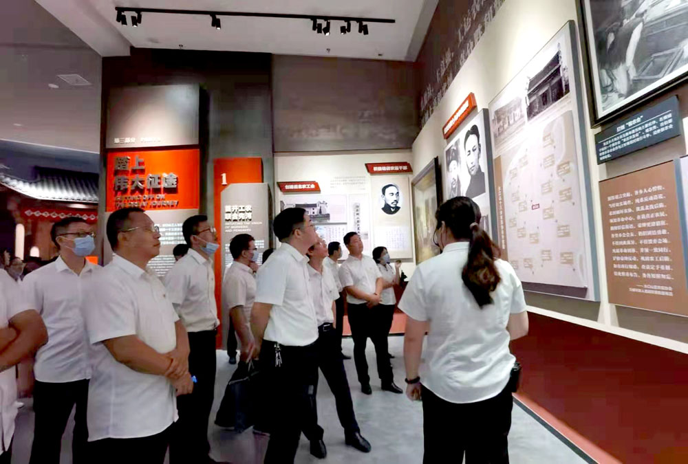 重溫崢嶸歲月，堅定初心使命——衡陽幼高專耒陽學(xué)院黨總支開展主題黨日活動