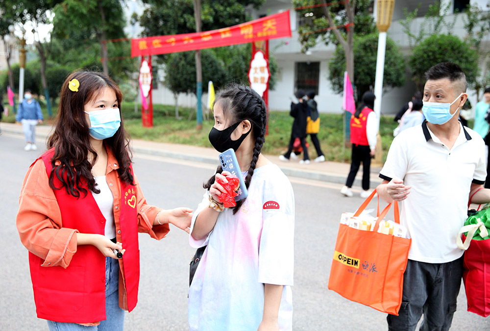 金秋十月，溫情迎新——衡陽幼高專喜迎2021級高招大專新生