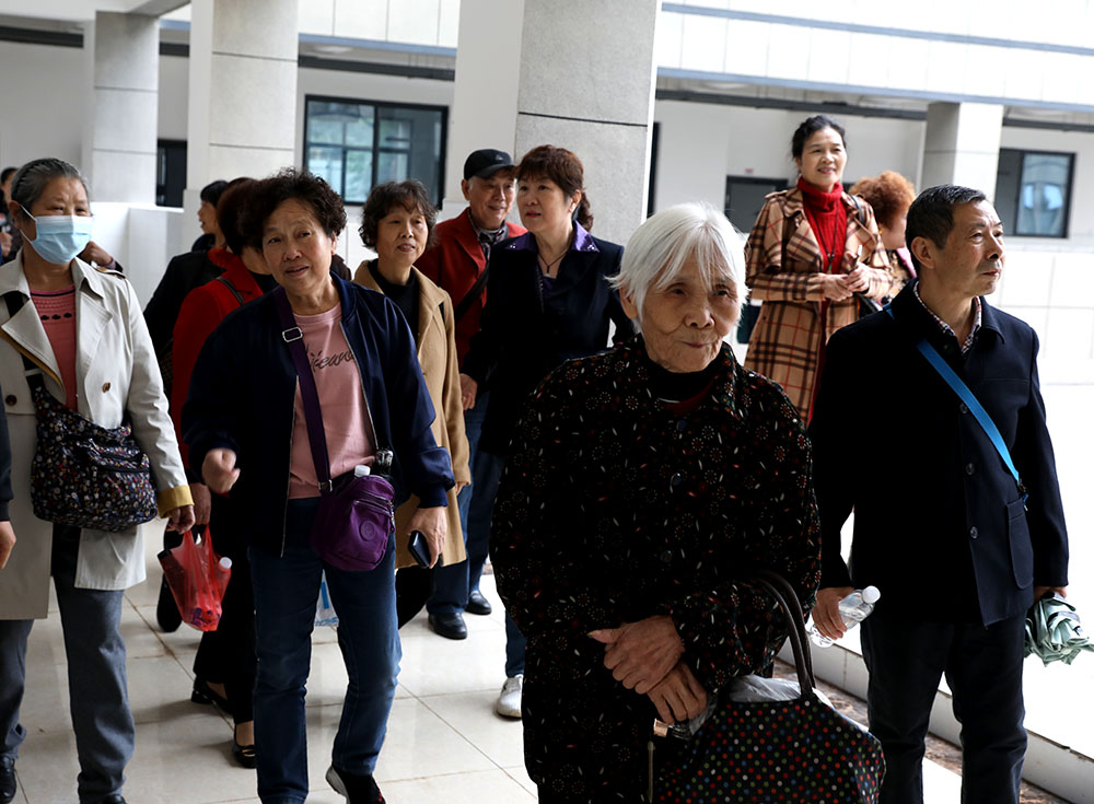 老驥伏櫪寫春秋，不忘初心話重陽 ——衡陽幼高專舉辦離退休老同志重陽節(jié)聯(lián)誼活動(dòng)