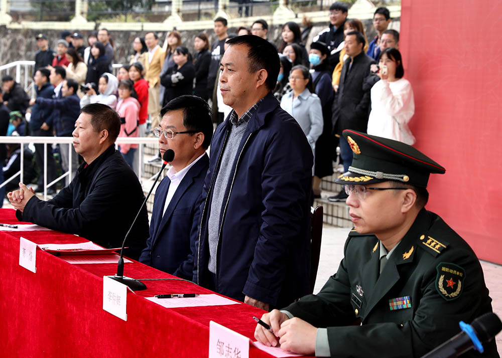 衡陽幼高專舉行2021級新生軍訓匯報表演暨總結(jié)表彰大會