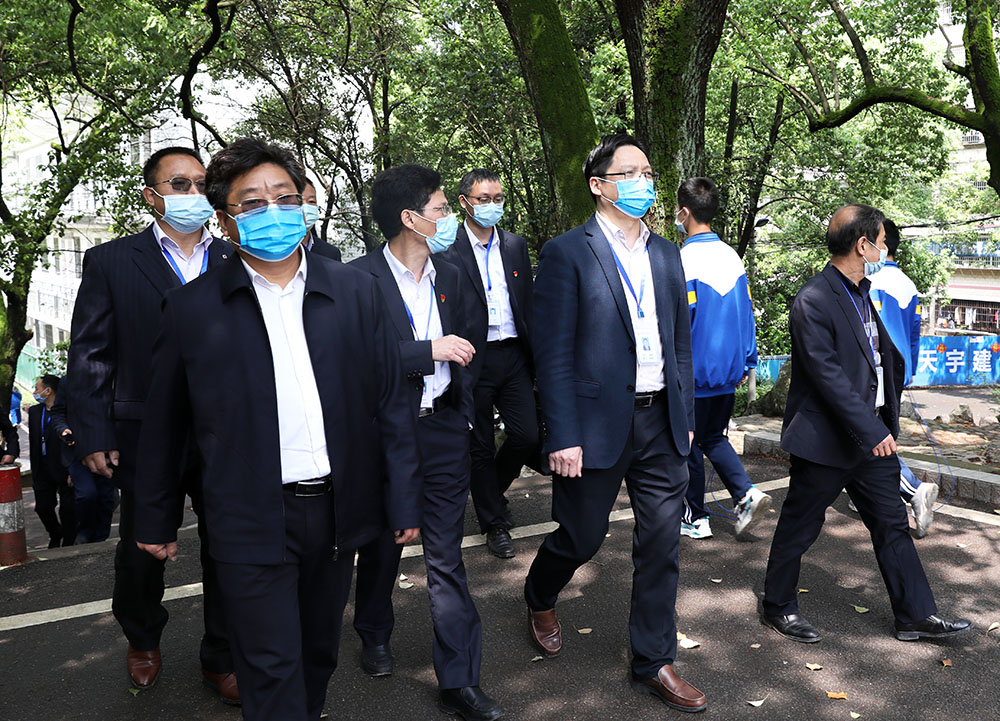 李來(lái)清、鄧昌大到耒陽(yáng)校區(qū)調(diào)研