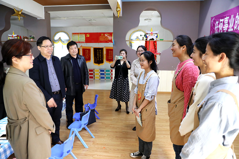 衡陽幼師：書記校長(zhǎng)率隊(duì)走訪園企促就業(yè)