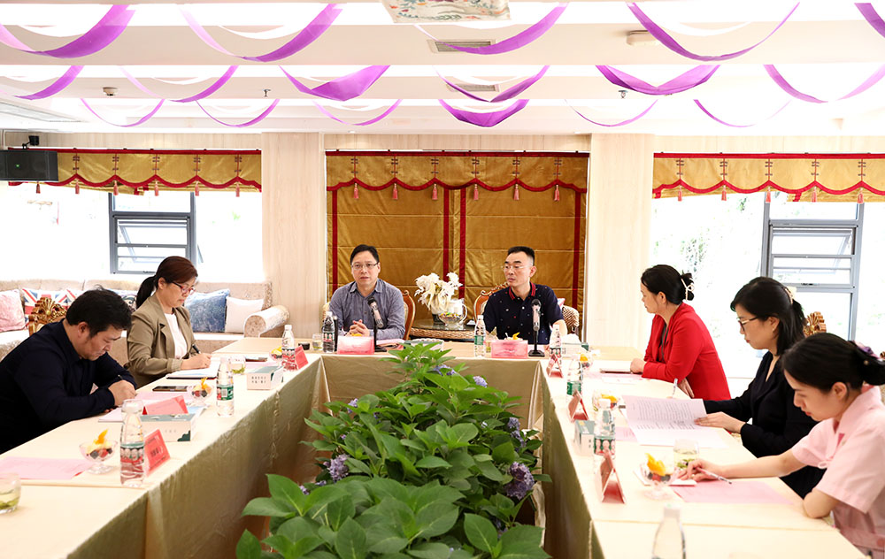 衡陽幼師：書記校長(zhǎng)率隊(duì)走訪園企促就業(yè)