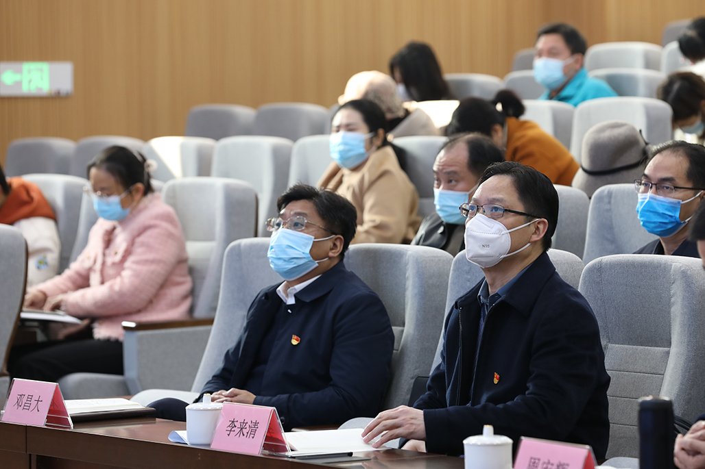 市委組織部部長(zhǎng)、市委統(tǒng)戰(zhàn)部部長(zhǎng)胡緒陽(yáng)來(lái)衡陽(yáng)幼兒師專宣講黨的二十大精神