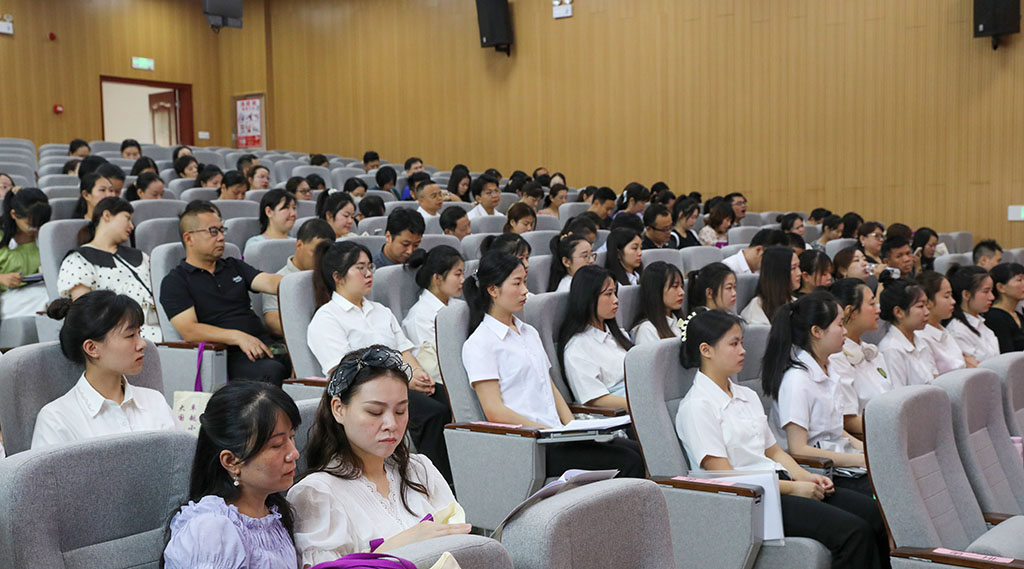 2023年衡陽市市級(jí)教師培訓(xùn)班順利在我校開班 2023年衡陽市市級(jí)教師培訓(xùn)班順利在我校開班