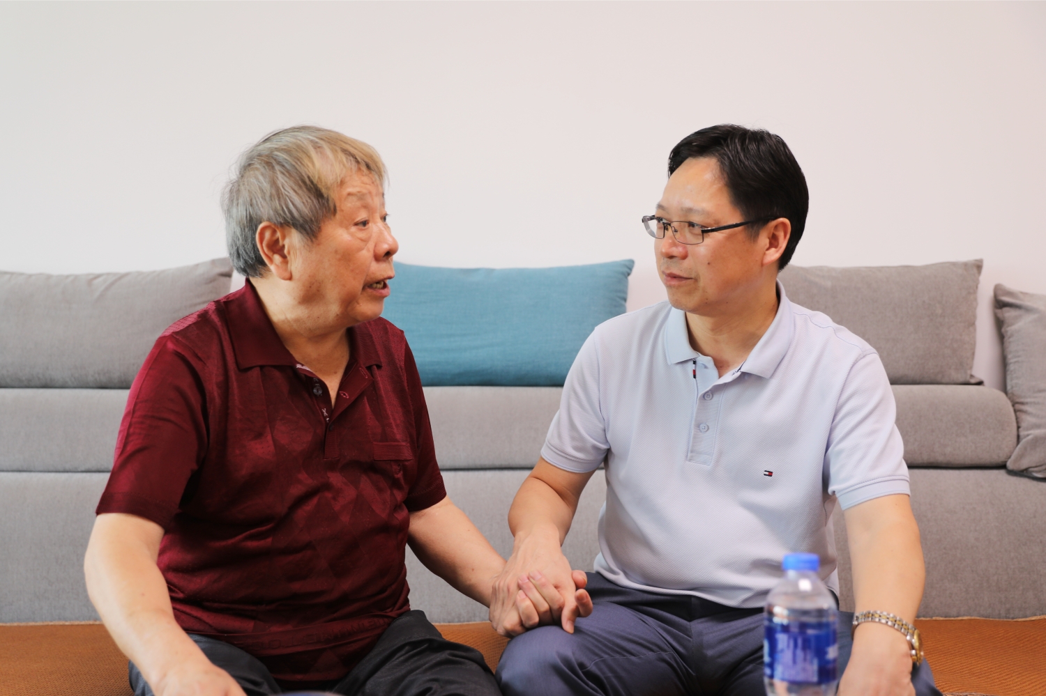 衡陽幼兒師范高等專科學(xué)校開展“七一” 困難黨員、老黨員走訪慰問活動